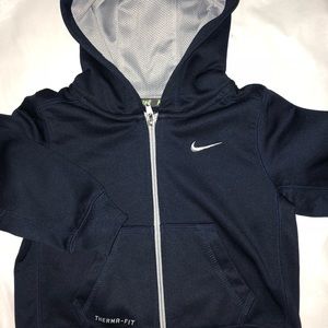 Nike therma fit hoodie